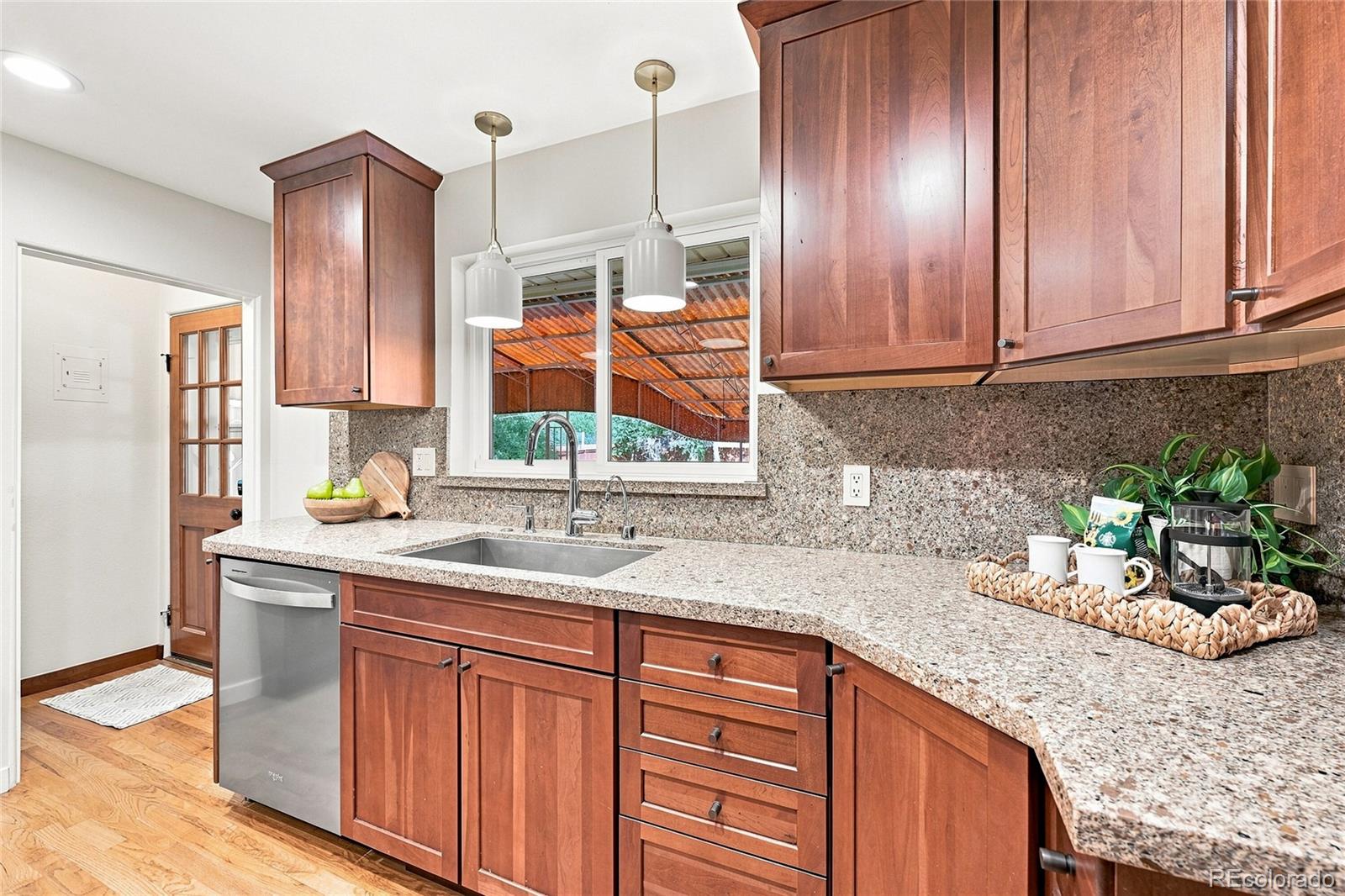 MLS Image #9 for 2386 s bellaire street,denver, Colorado