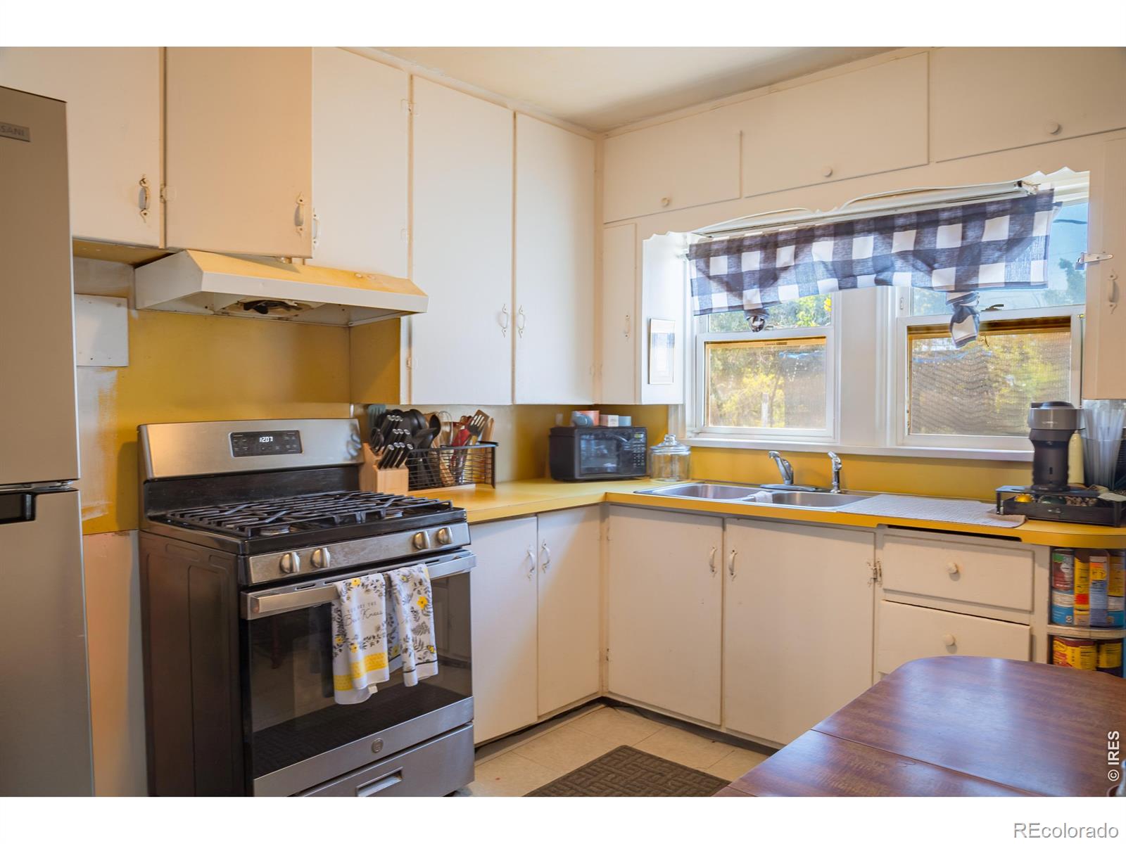 MLS Image #4 for 2408 w 9th street,greeley, Colorado