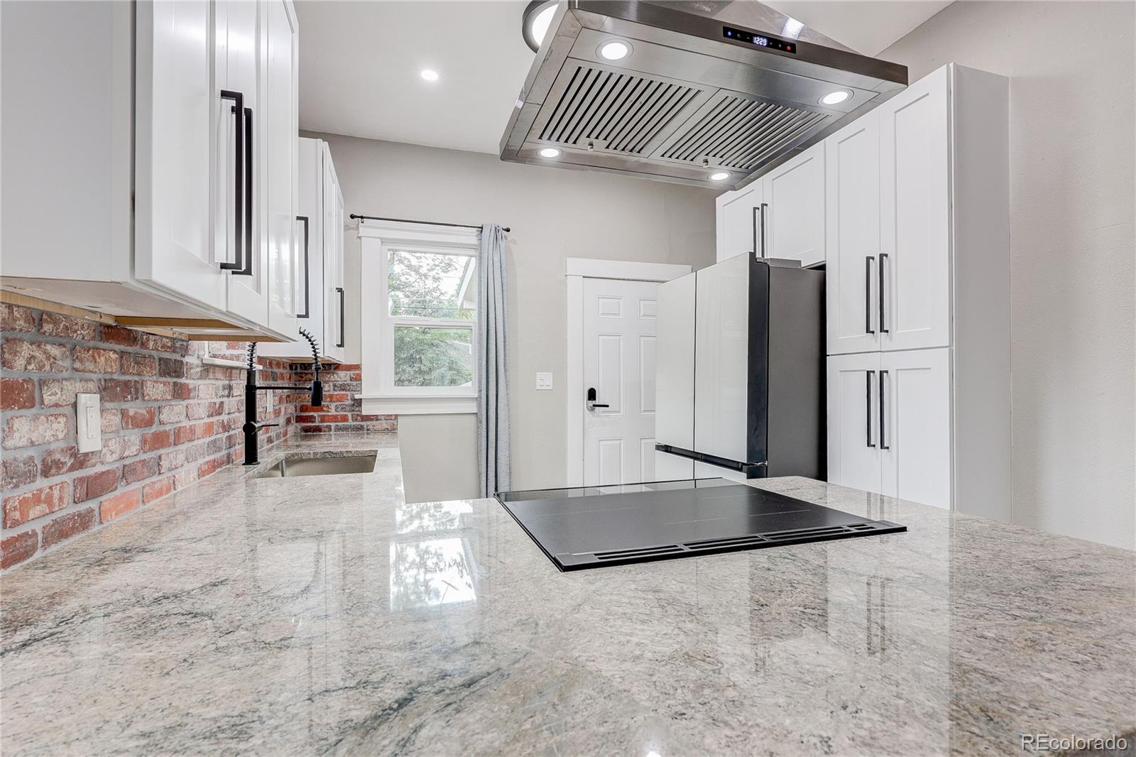 MLS Image #10 for 1317 s university boulevard,denver, Colorado