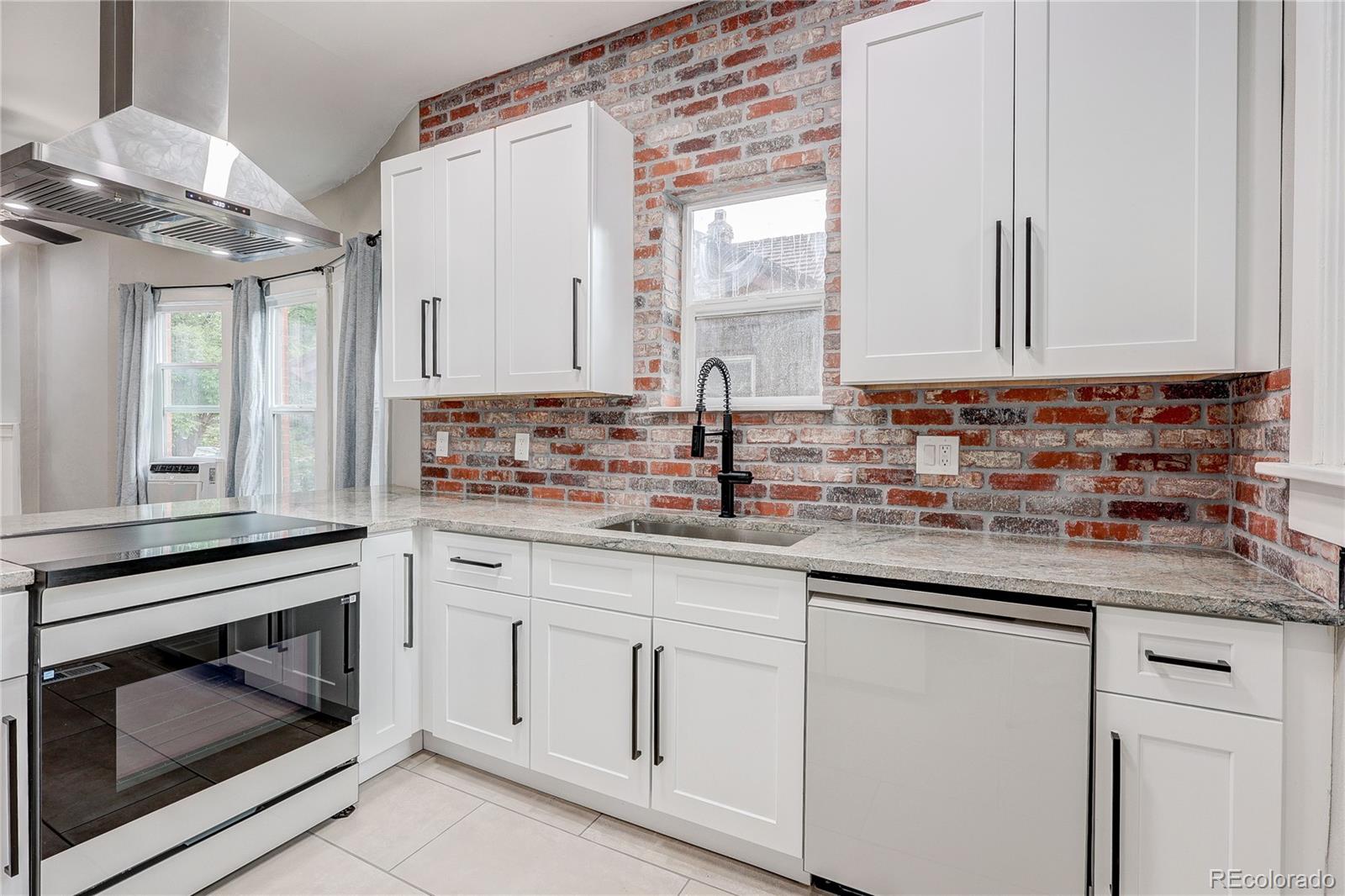 MLS Image #11 for 1317 s university boulevard,denver, Colorado