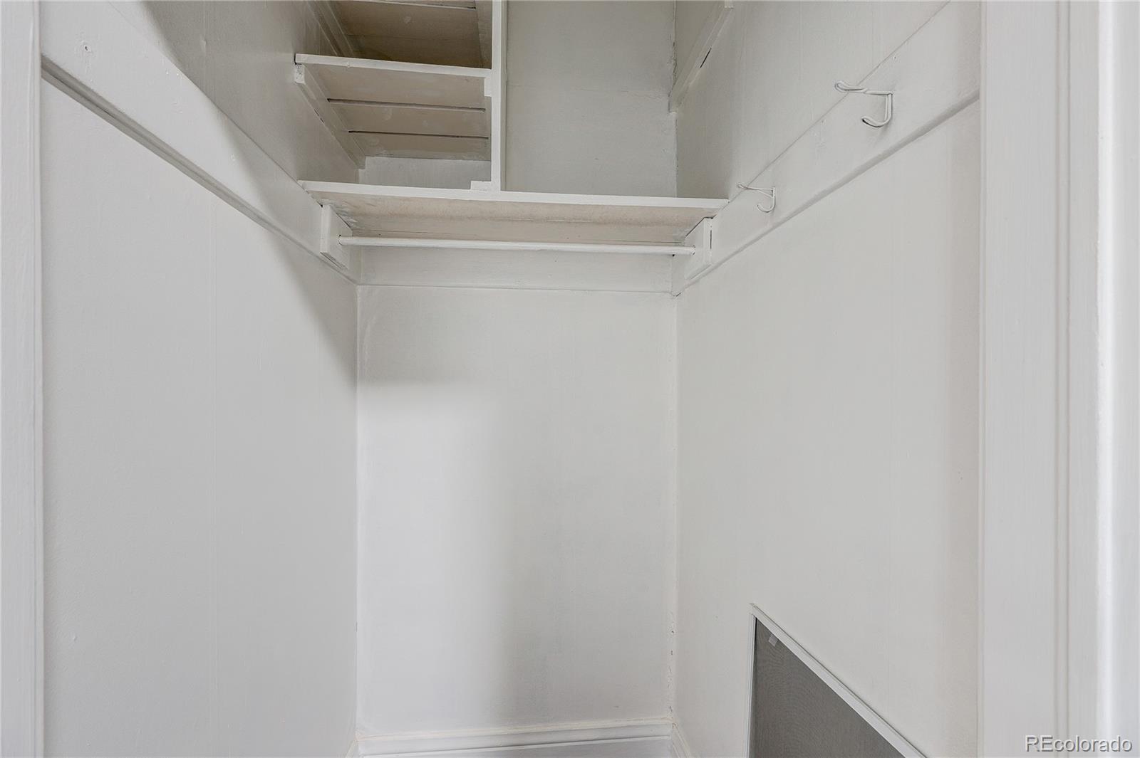 MLS Image #17 for 1317 s university boulevard,denver, Colorado