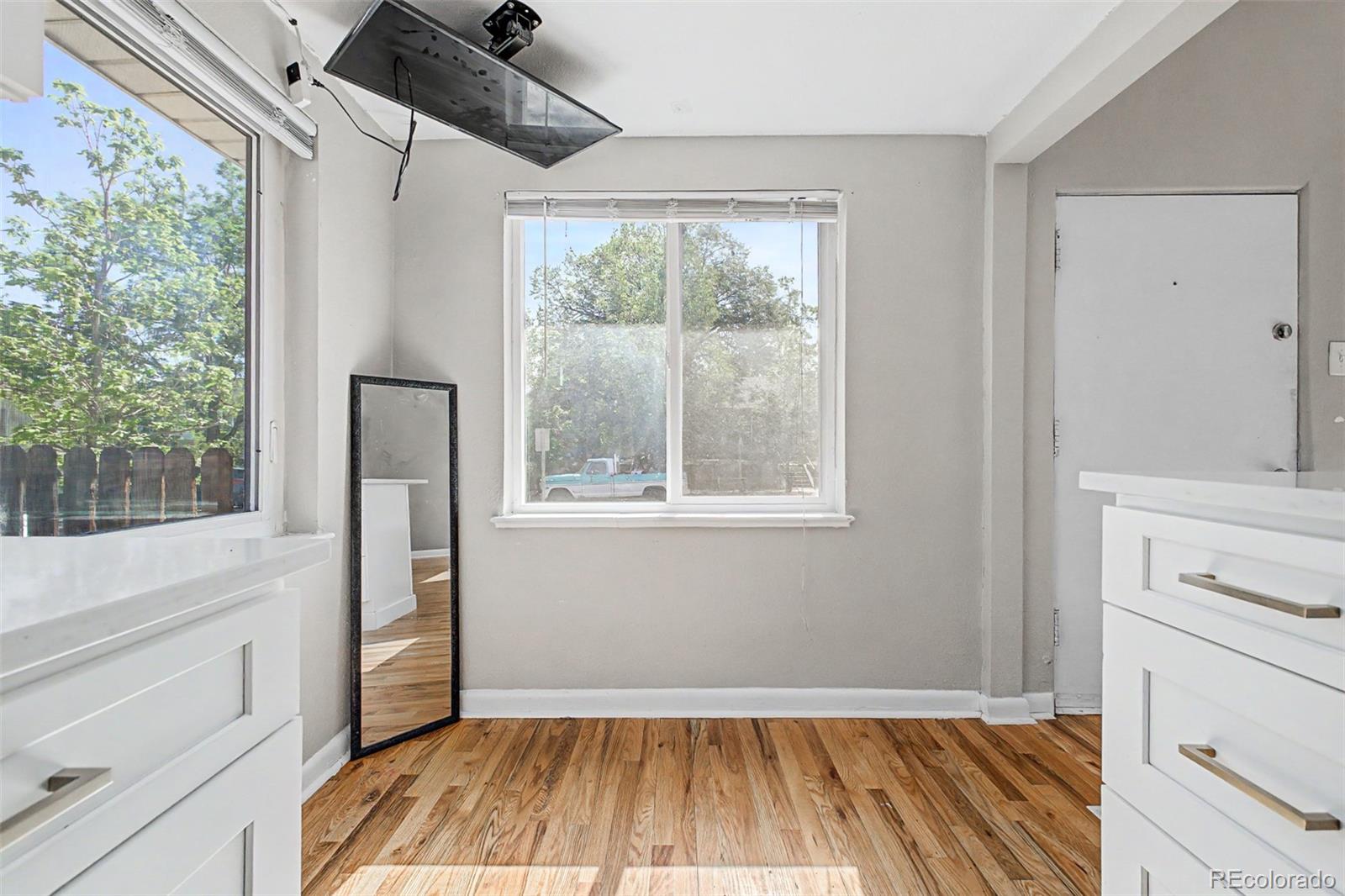 MLS Image #12 for 3505 n elizabeth street,denver, Colorado