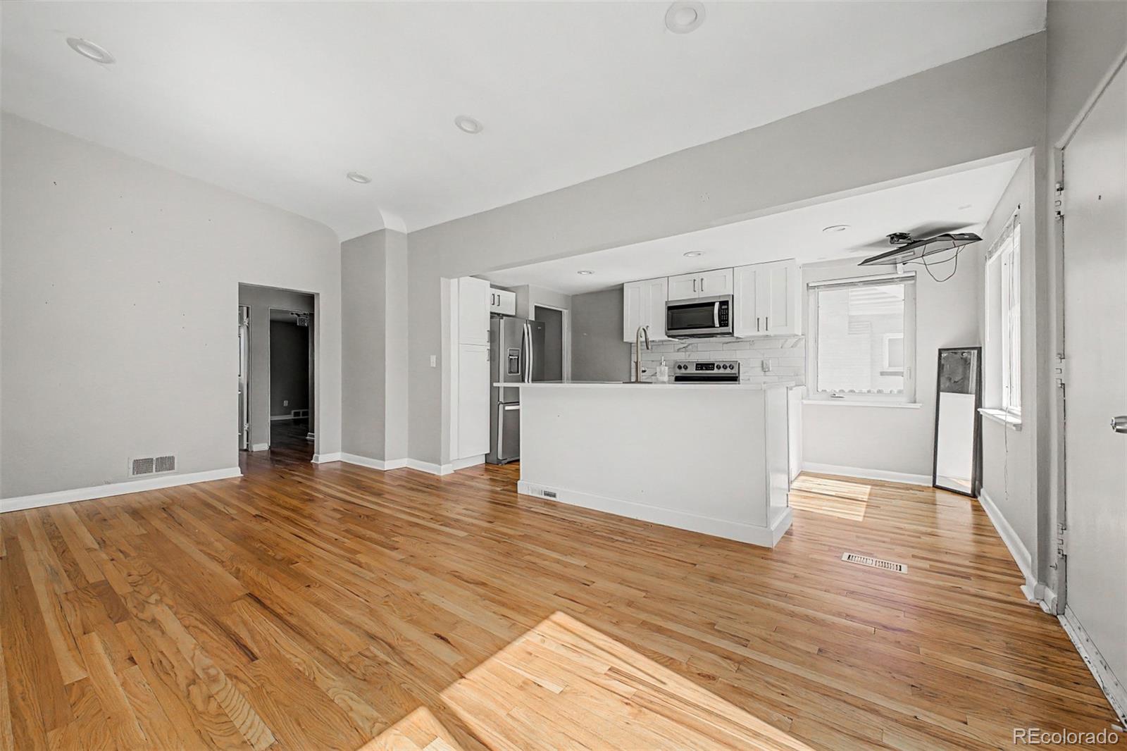 MLS Image #5 for 3505 n elizabeth street,denver, Colorado
