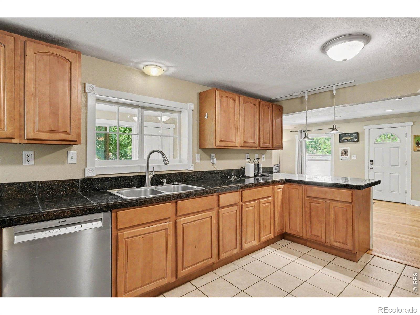 MLS Image #8 for 601 s sherwood street,fort collins, Colorado