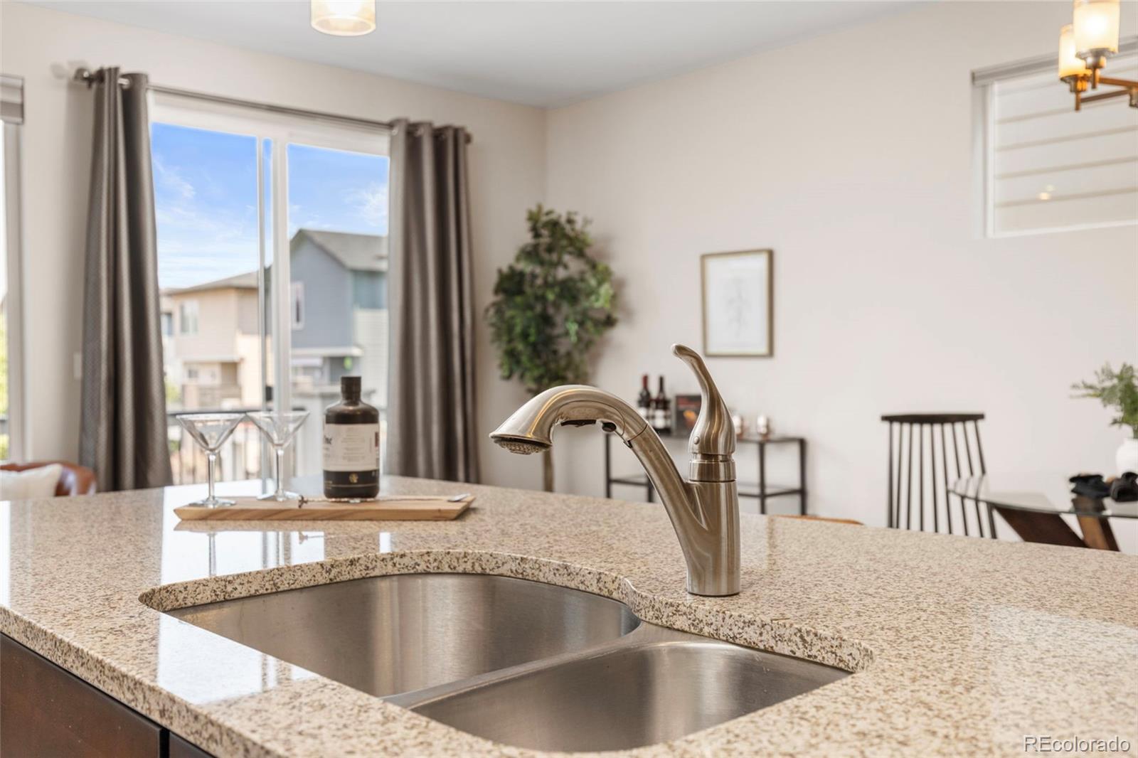 MLS Image #8 for 4100  albion street,denver, Colorado