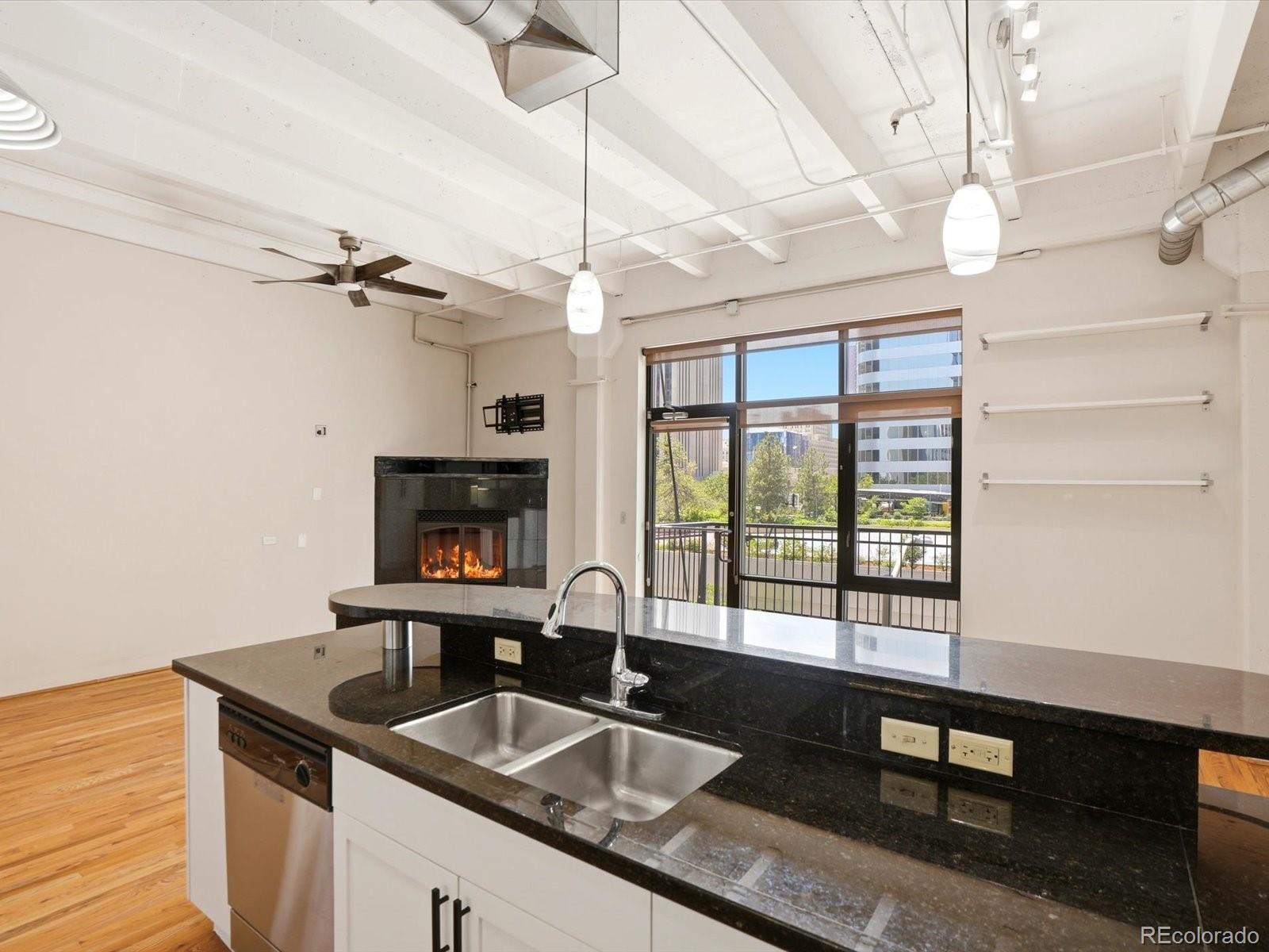 MLS Image #13 for 1800  lawrence street,denver, Colorado