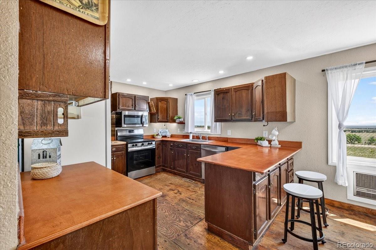 MLS Image #9 for 24396  emerald trail,deer trail, Colorado
