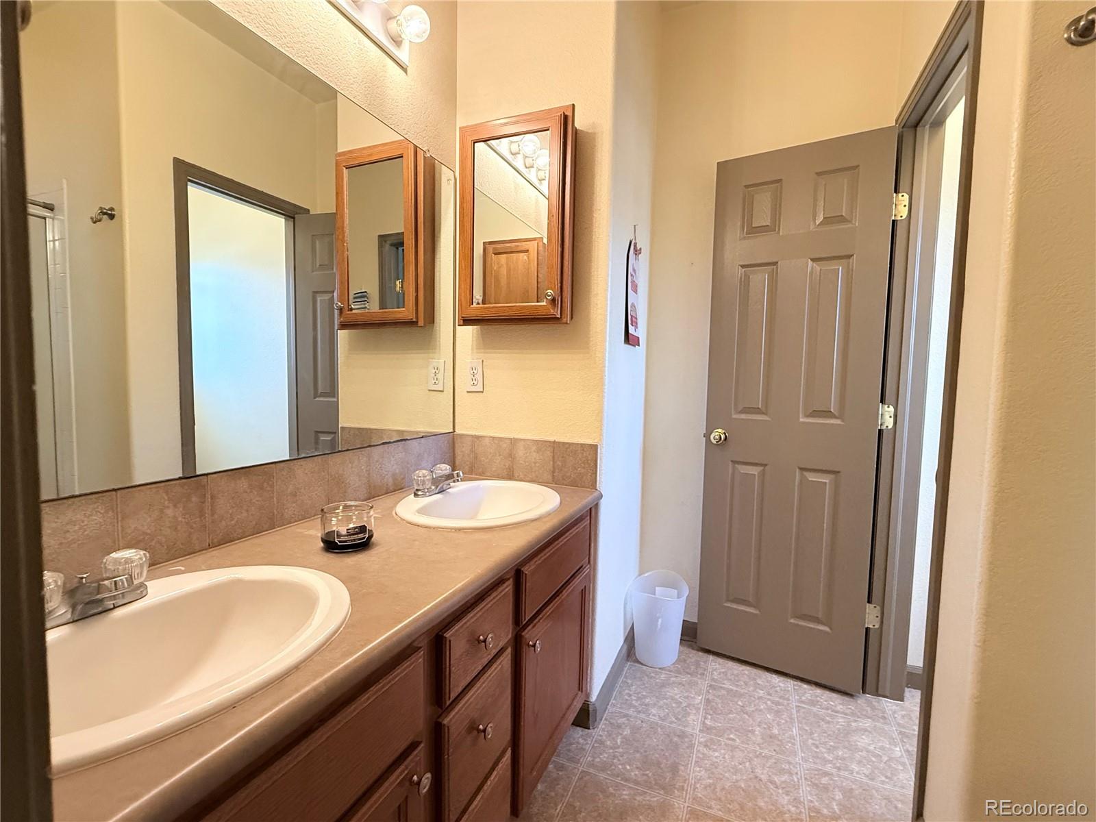 MLS Image #15 for 2292  asoka street,strasburg, Colorado