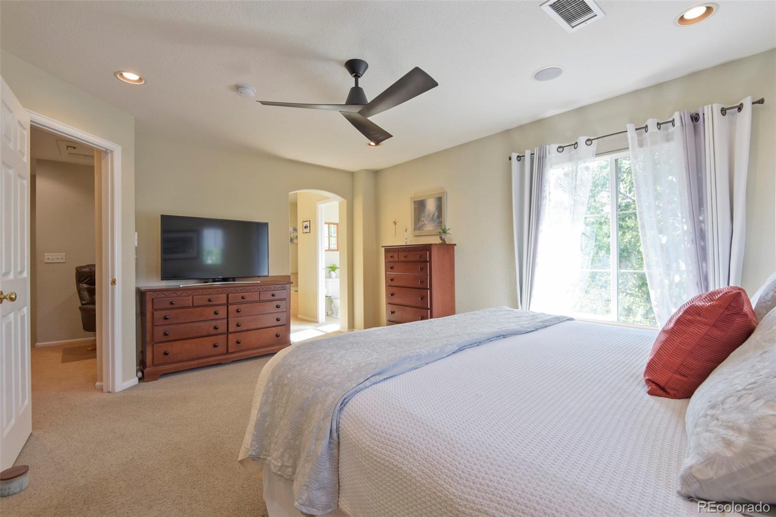 MLS Image #19 for 226  whitehaven circle,littleton, Colorado