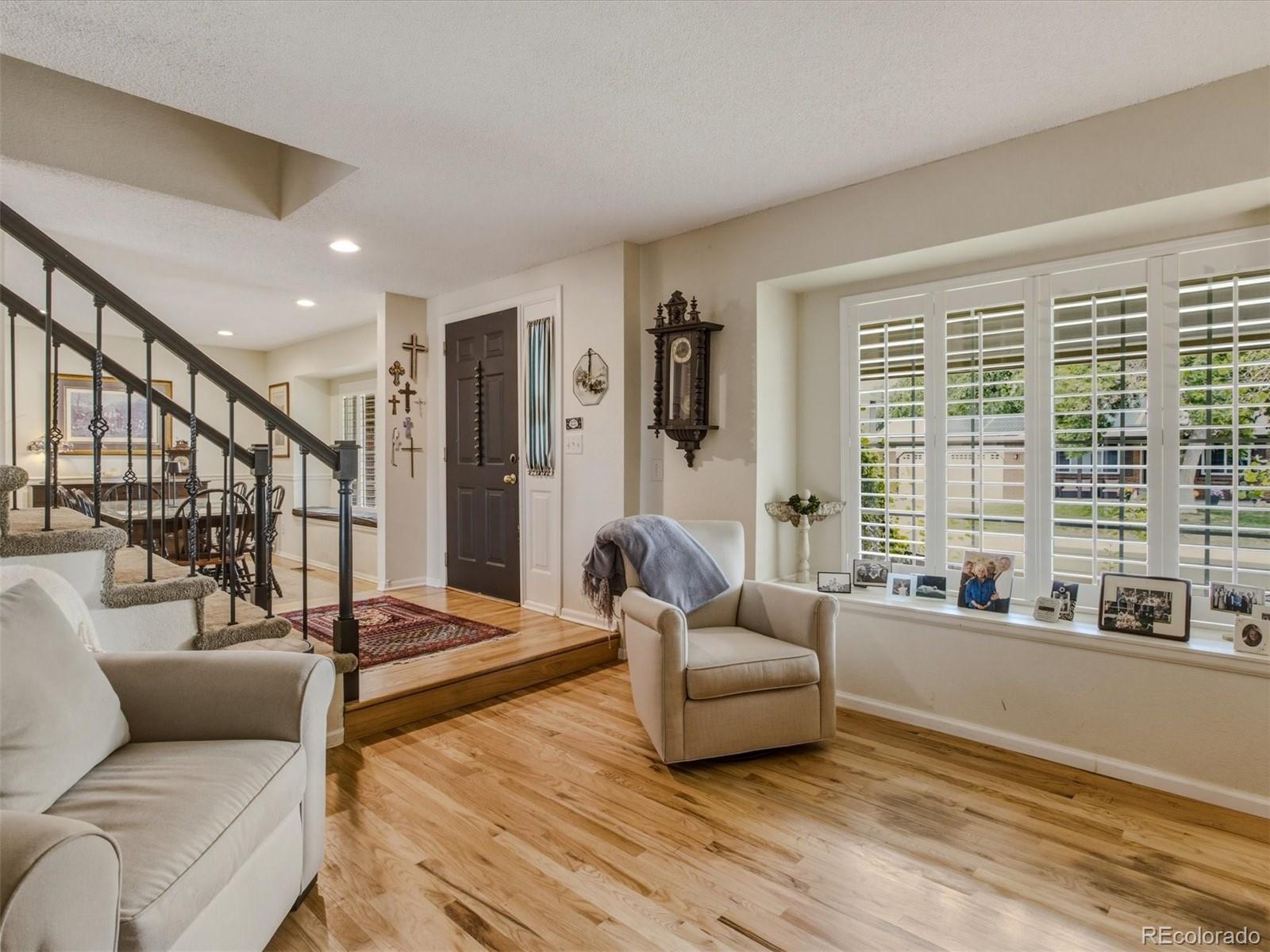MLS Image #4 for 8471 s willow creek street,littleton, Colorado