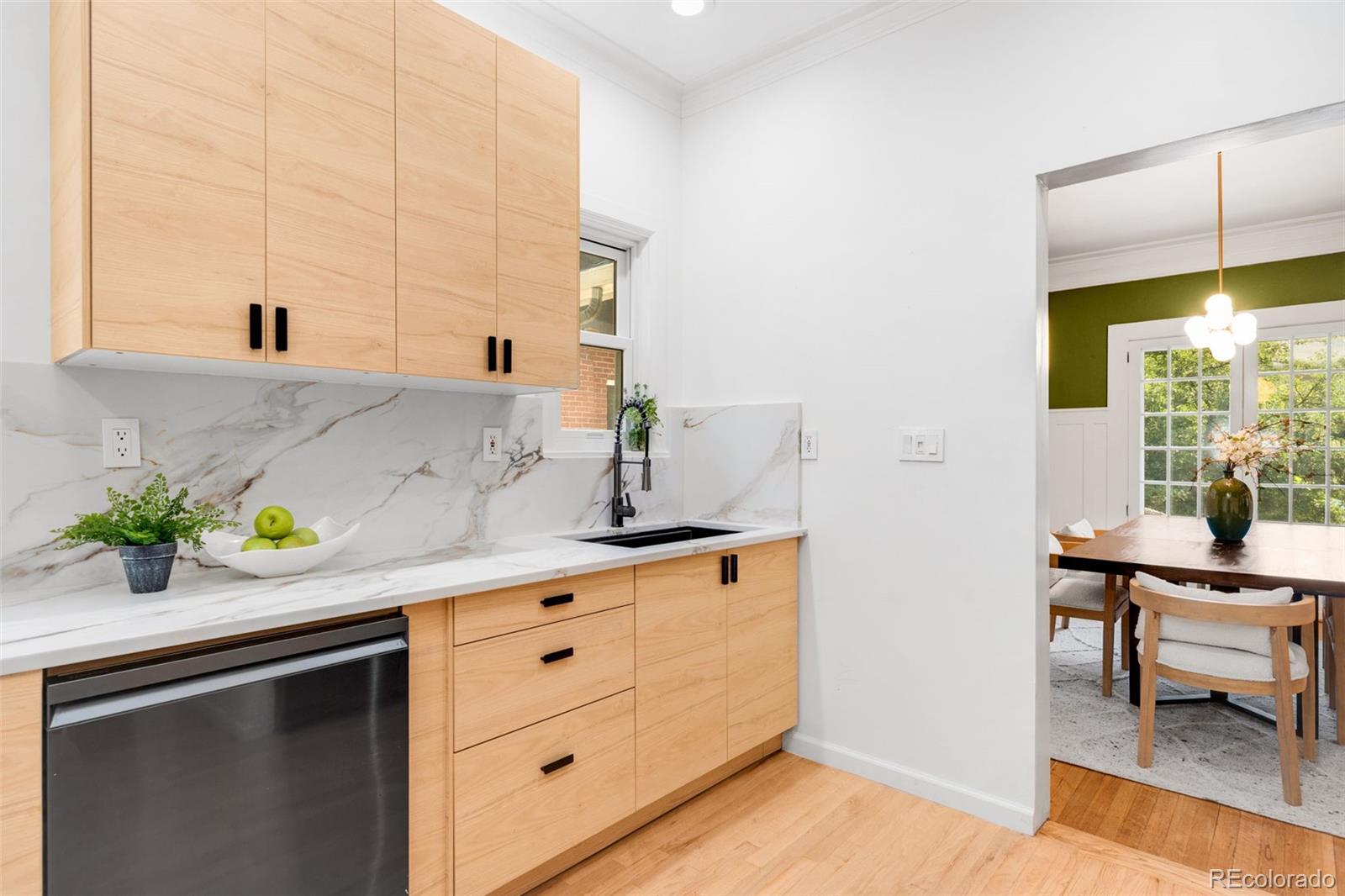 MLS Image #12 for 2269  albion street,denver, Colorado