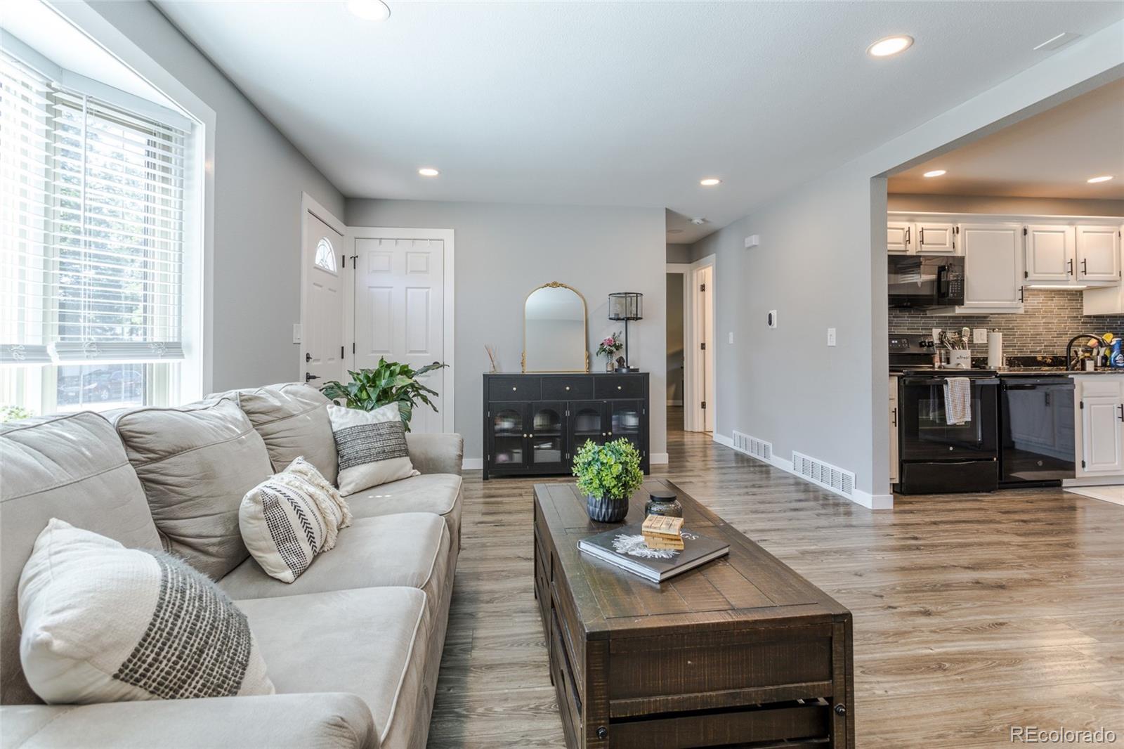 MLS Image #3 for 7135  welch court,arvada, Colorado