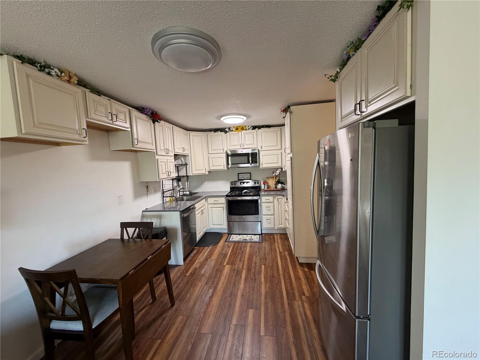 MLS Image #3 for 7020 e girard avenue 405,denver, Colorado