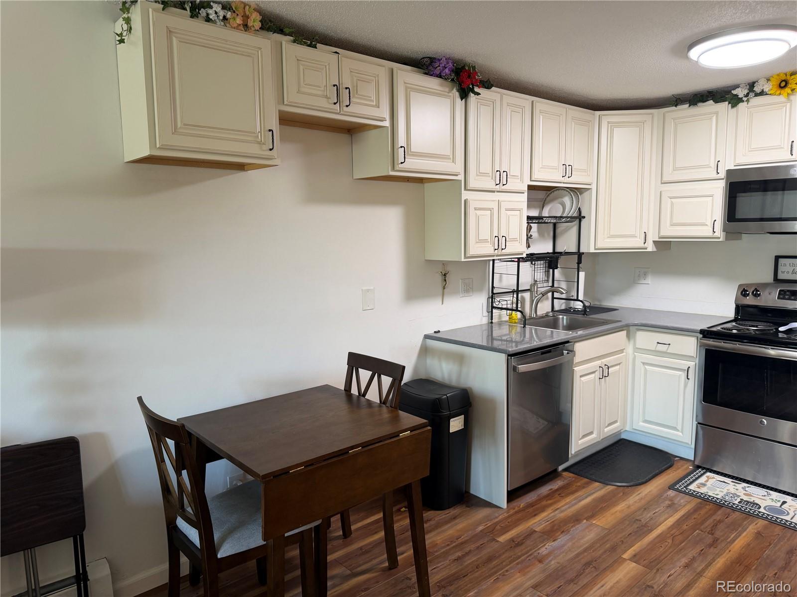 MLS Image #4 for 7020 e girard avenue 405,denver, Colorado