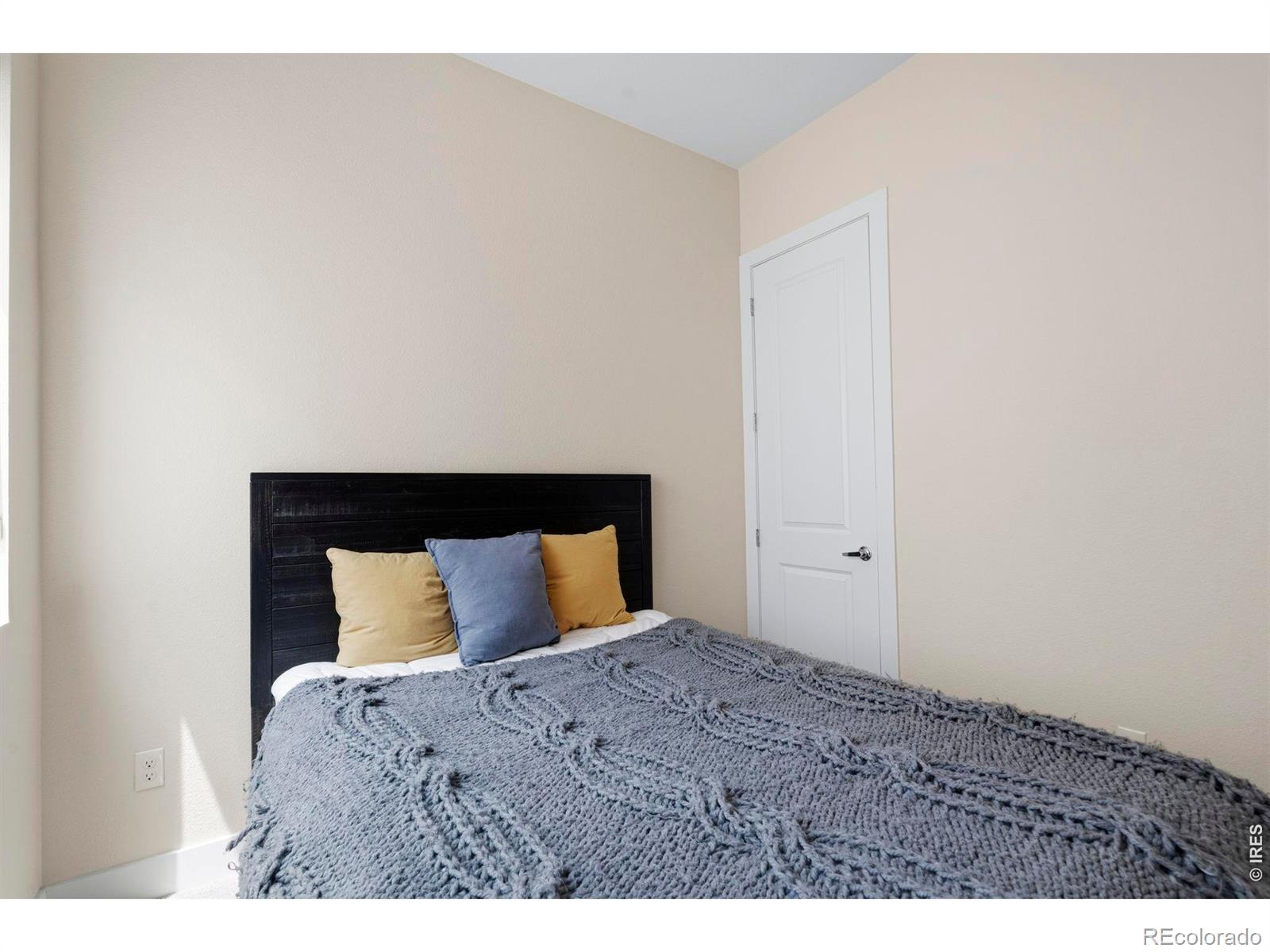 MLS Image #13 for 2345  eliot street,denver, Colorado
