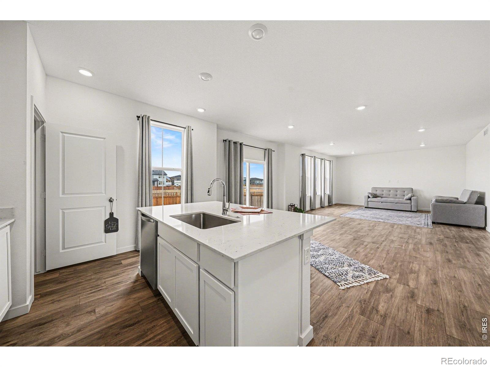 MLS Image #5 for 5548  runge court,timnath, Colorado