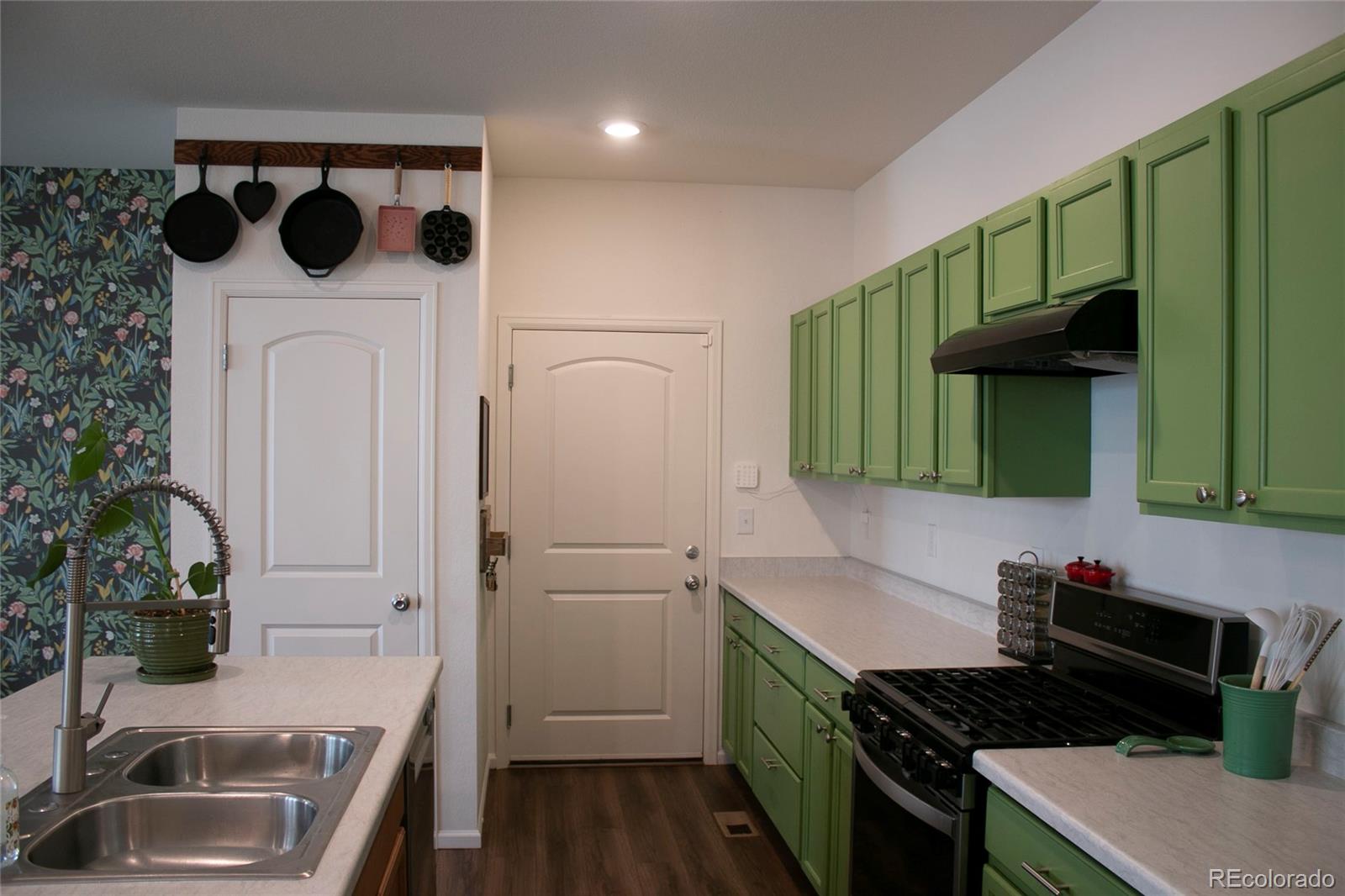 MLS Image #10 for 16565  umatilla place,broomfield, Colorado