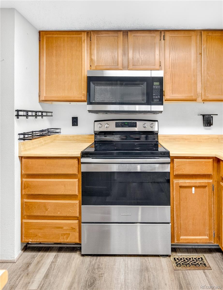 MLS Image #13 for 7820 w 87th drive,arvada, Colorado