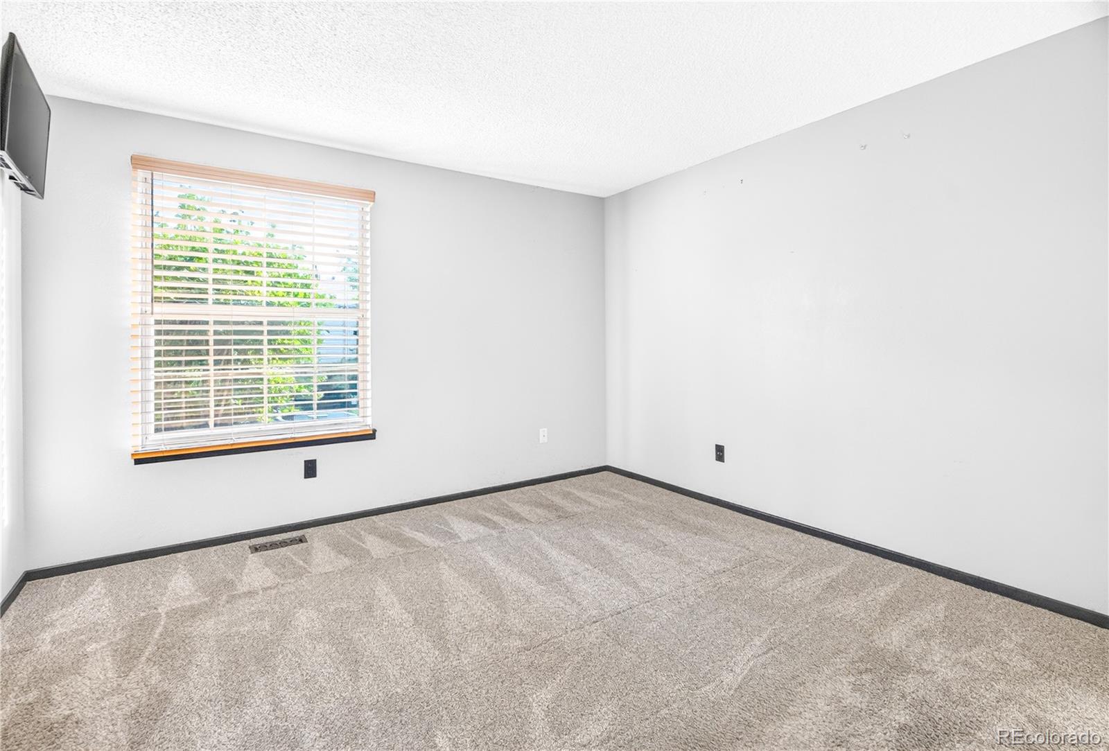 MLS Image #17 for 7820 w 87th drive,arvada, Colorado