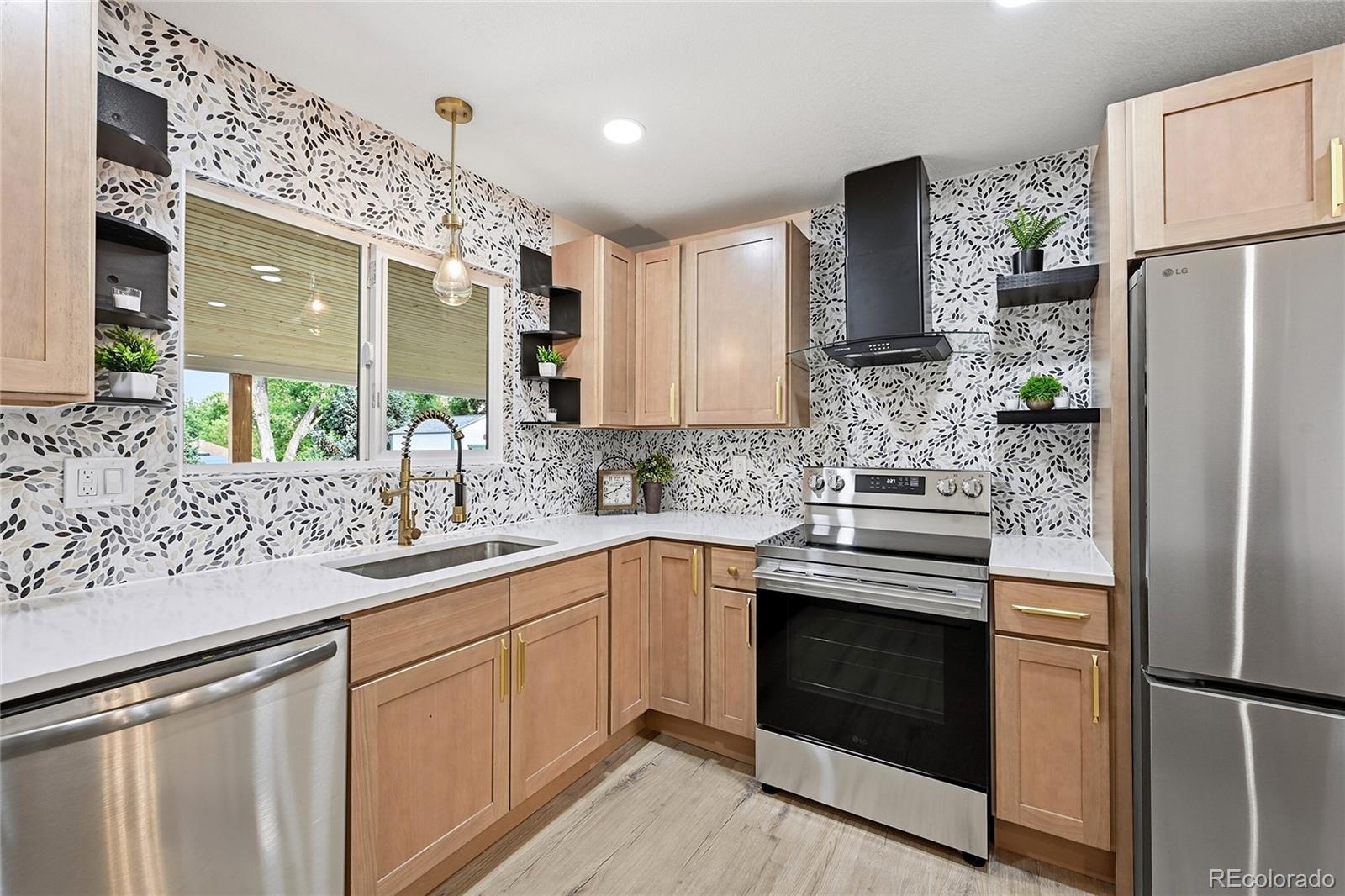 MLS Image #1 for 580 s field court,denver, Colorado