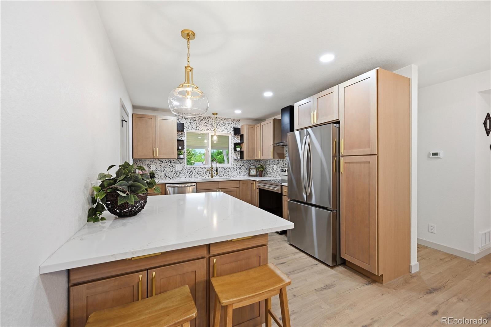 MLS Image #2 for 580 s field court,denver, Colorado
