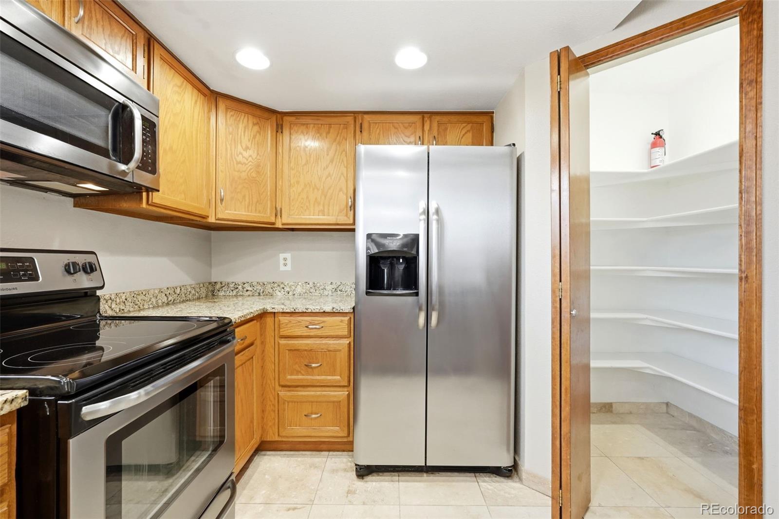MLS Image #10 for 4228 s granby court,aurora, Colorado