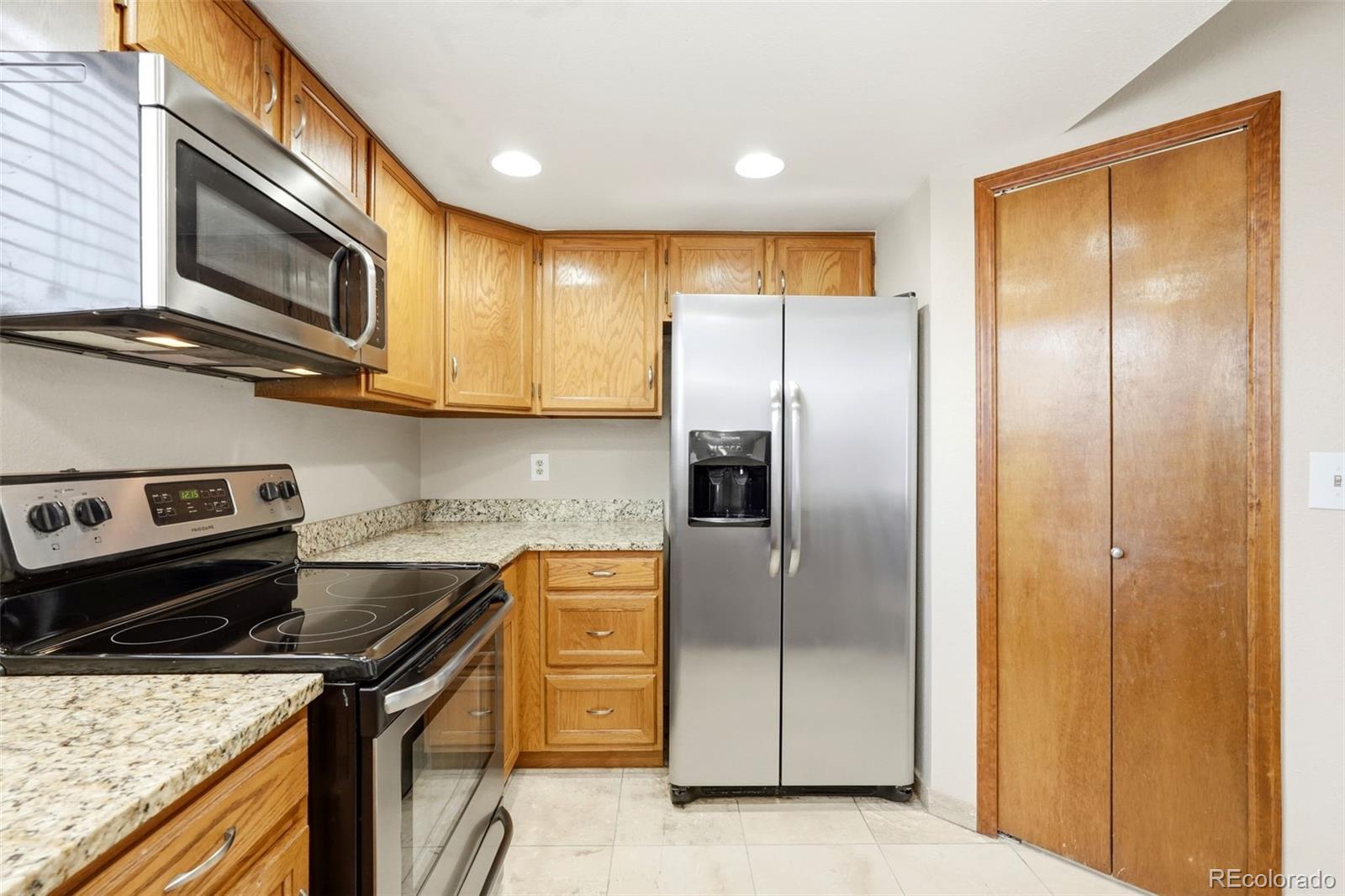 MLS Image #9 for 4228 s granby court,aurora, Colorado