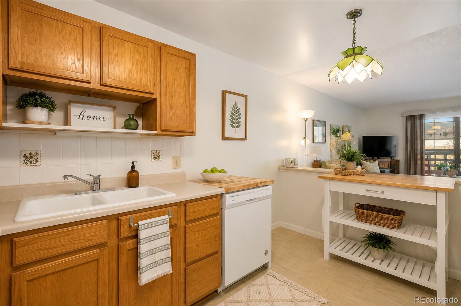 MLS Image #2 for 9335 e center avenue 2b,denver, Colorado