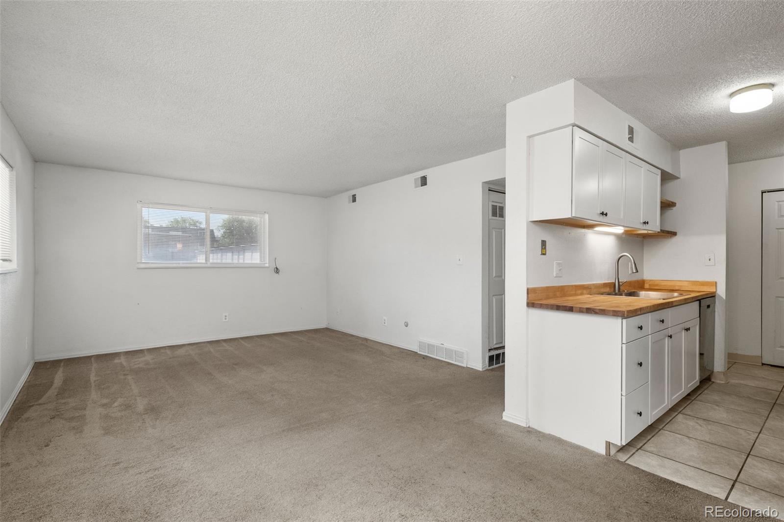 MLS Image #13 for 140 e highline circle 108,centennial, Colorado