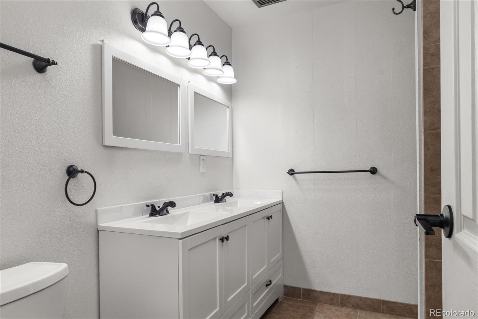 MLS Image #22 for 140 e highline circle 108,centennial, Colorado