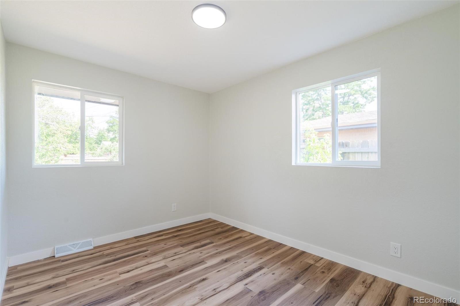 MLS Image #12 for 562  lima street,aurora, Colorado