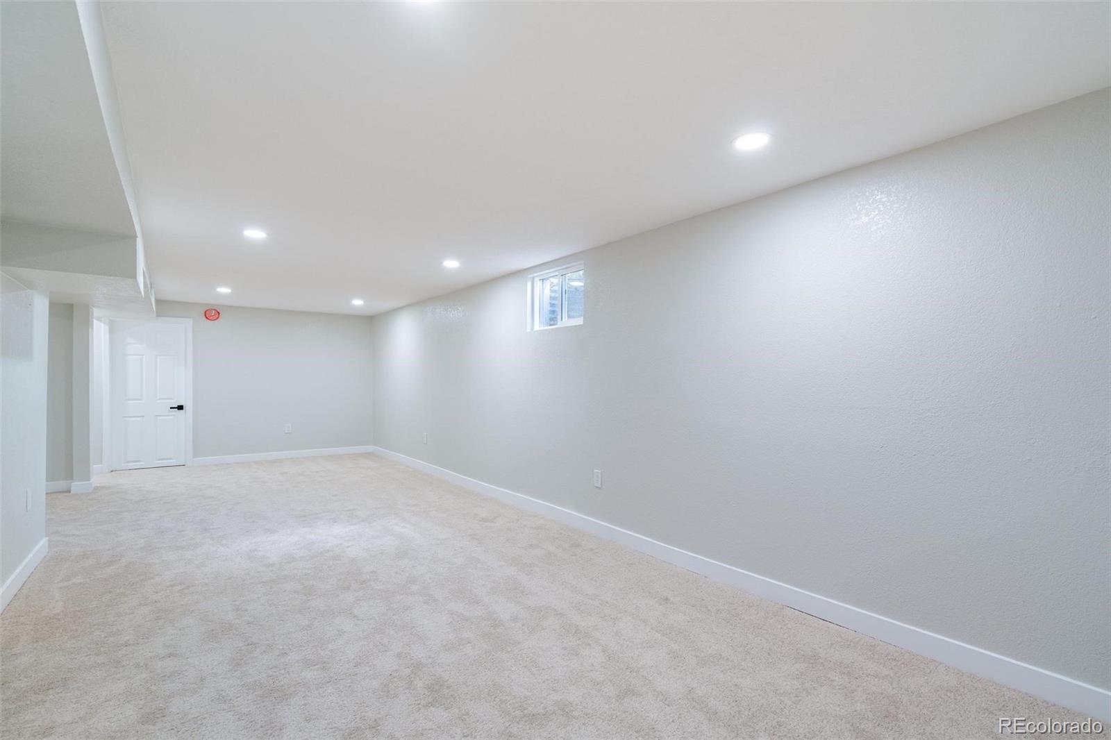 MLS Image #15 for 562  lima street,aurora, Colorado