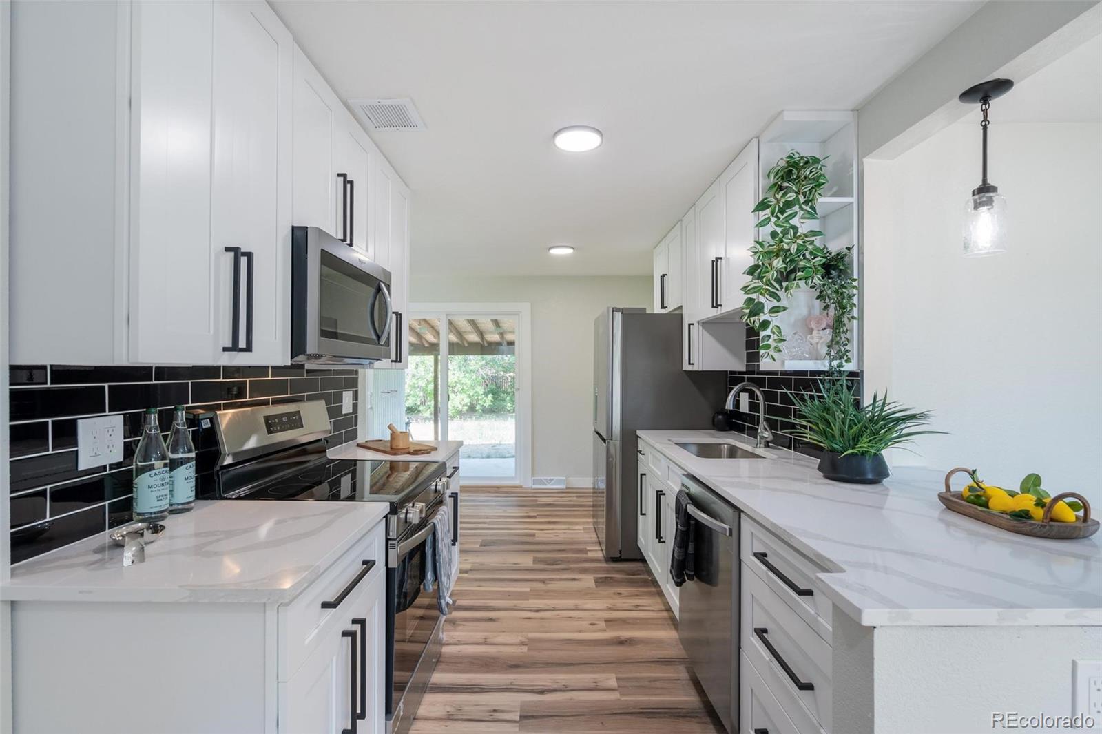 MLS Image #8 for 562  lima street,aurora, Colorado