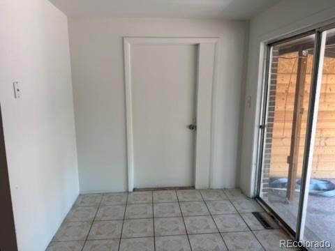 MLS Image #8 for 1653 s yukon street,denver, Colorado
