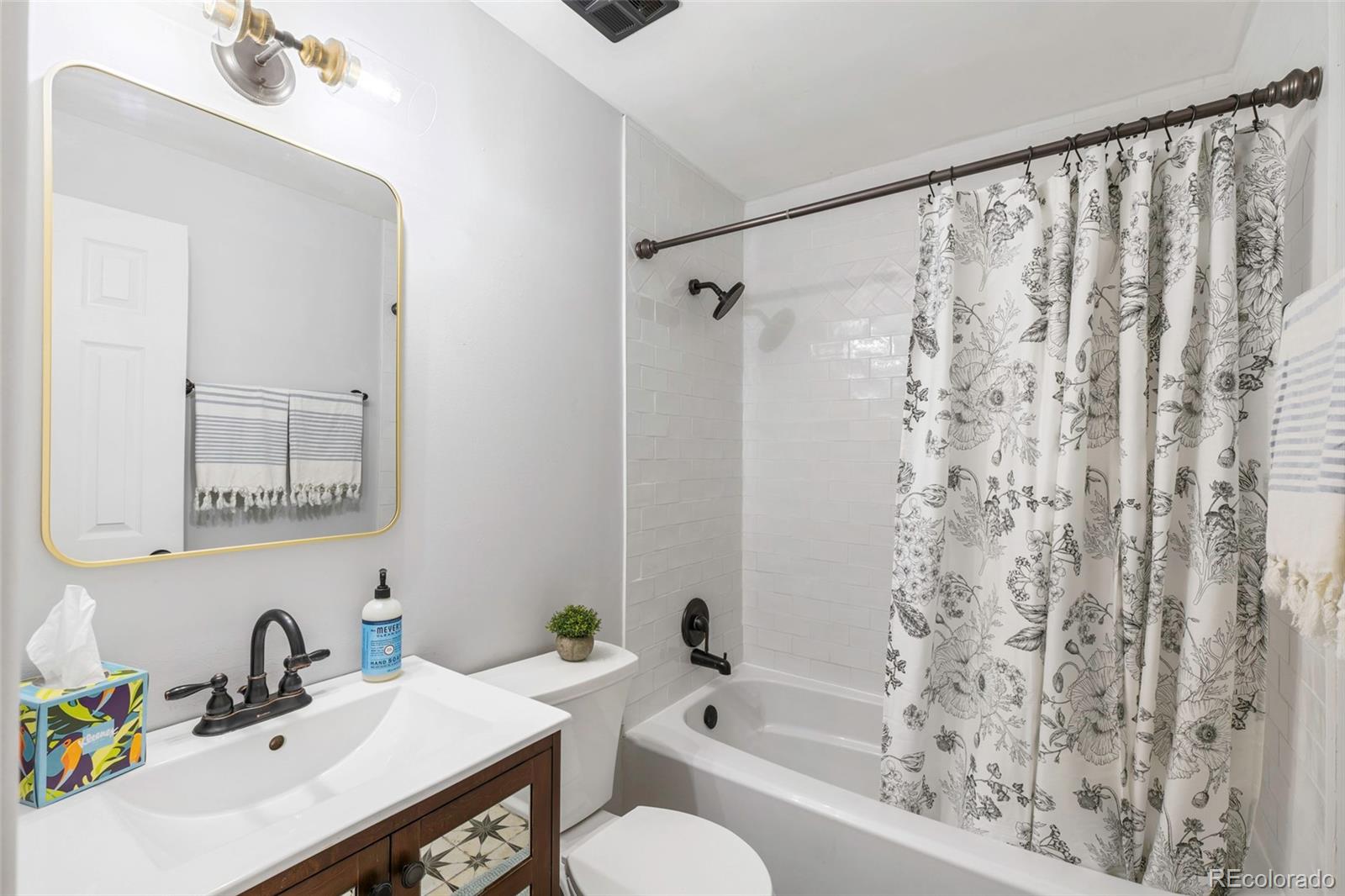 MLS Image #21 for 1256 s dover way,denver, Colorado