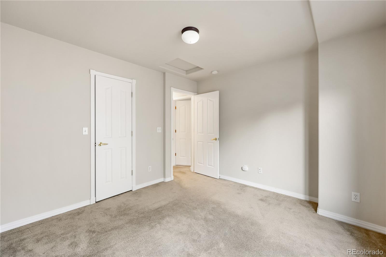 MLS Image #14 for 1479  madison ridge heights,colorado springs, Colorado