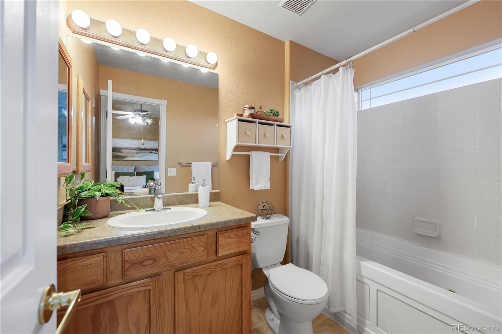 MLS Image #16 for 1479  madison ridge heights,colorado springs, Colorado