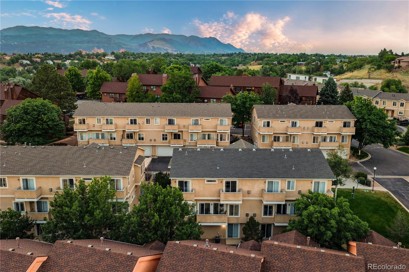 MLS Image #18 for 1479  madison ridge heights,colorado springs, Colorado