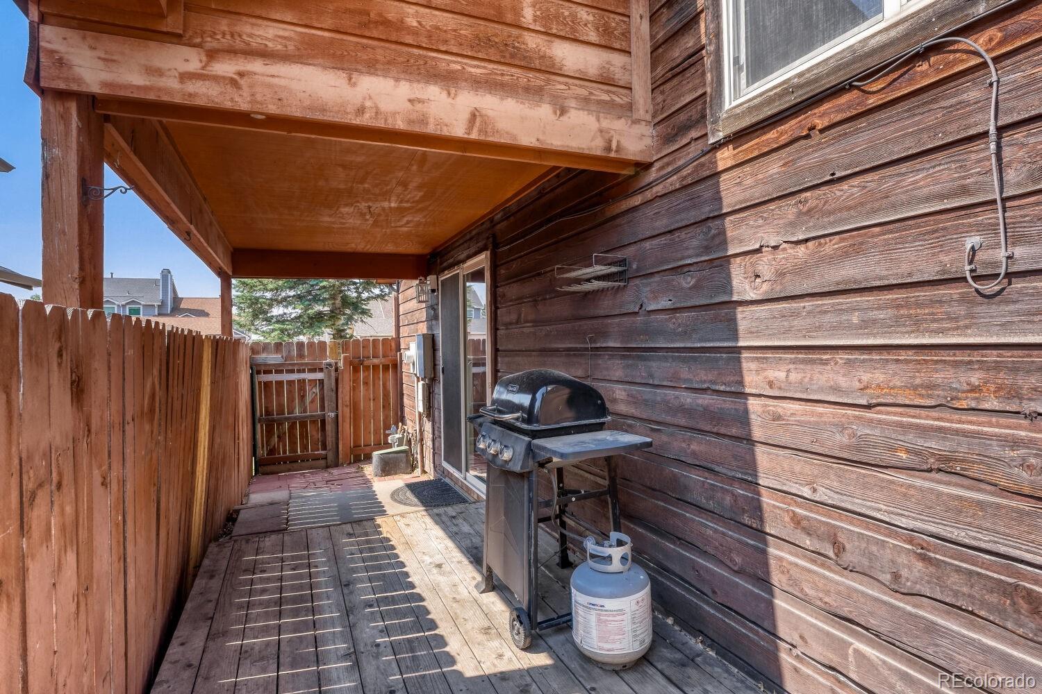 MLS Image #15 for 19073 e 16th avenue,aurora, Colorado