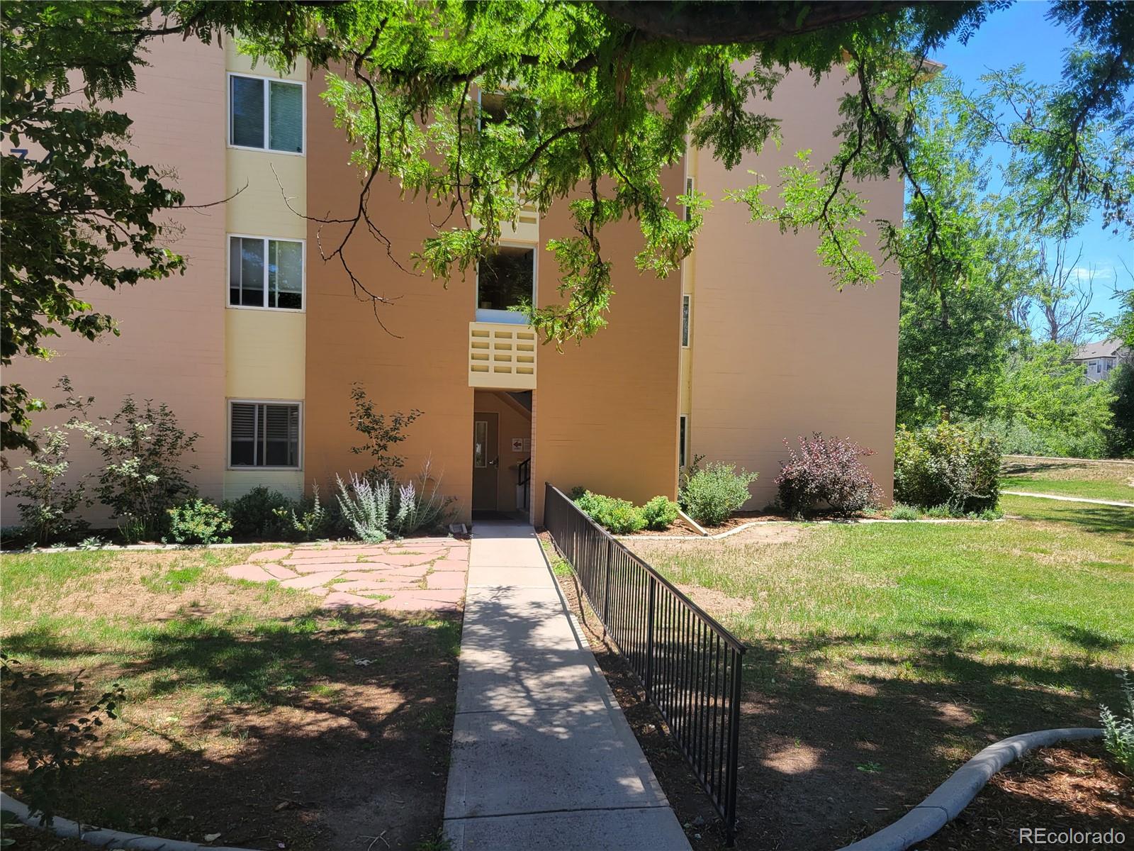 MLS Image #13 for 745 s alton way 8a,denver, Colorado
