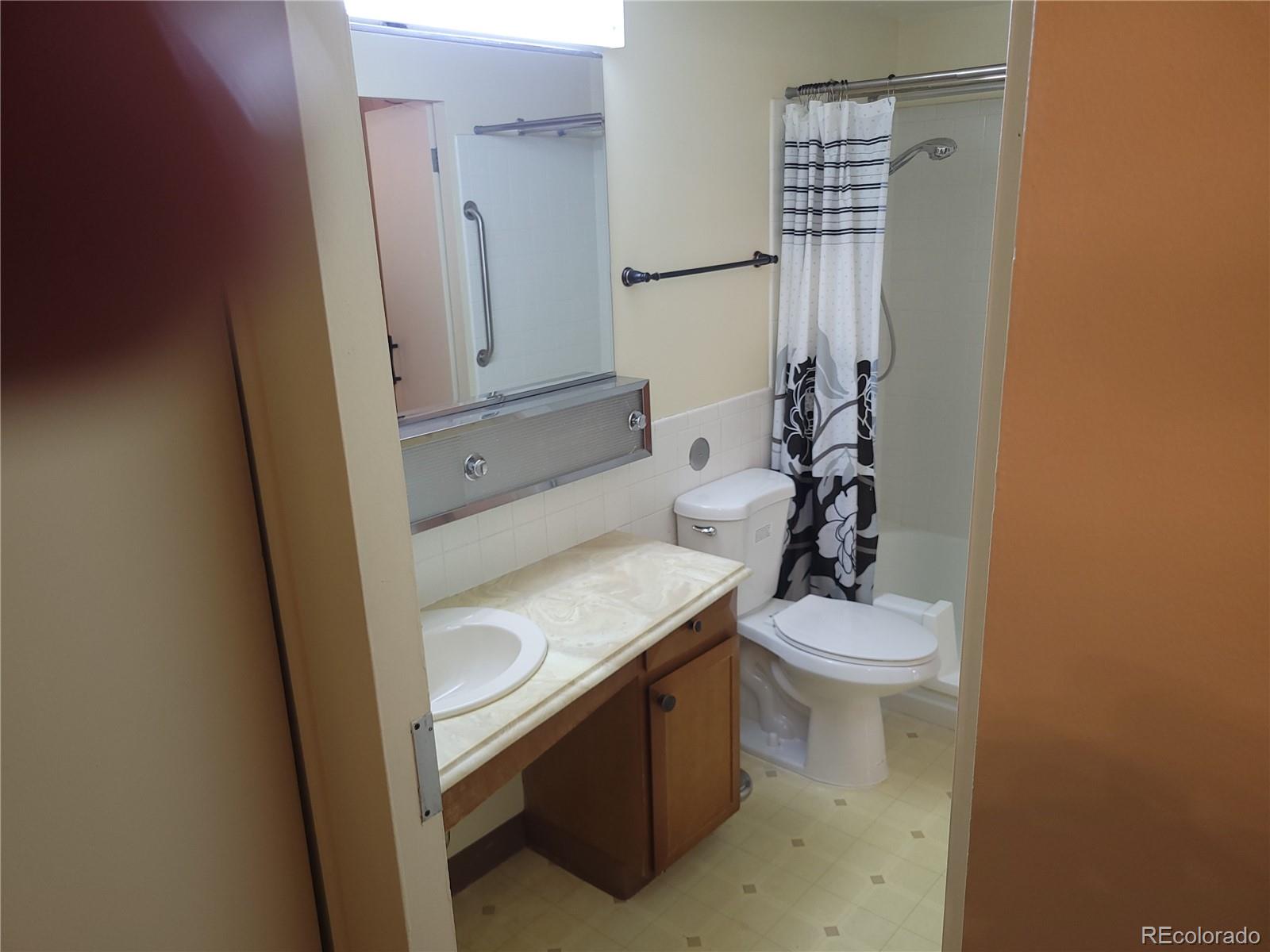 MLS Image #3 for 745 s alton way,denver, Colorado