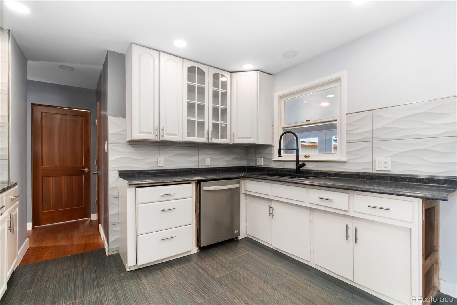 MLS Image #6 for 886  kingston street,aurora, Colorado