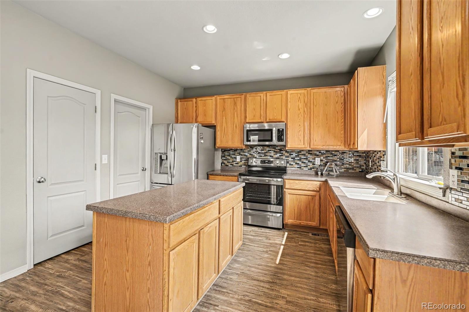 MLS Image #11 for 12138  kittredge street,commerce city, Colorado