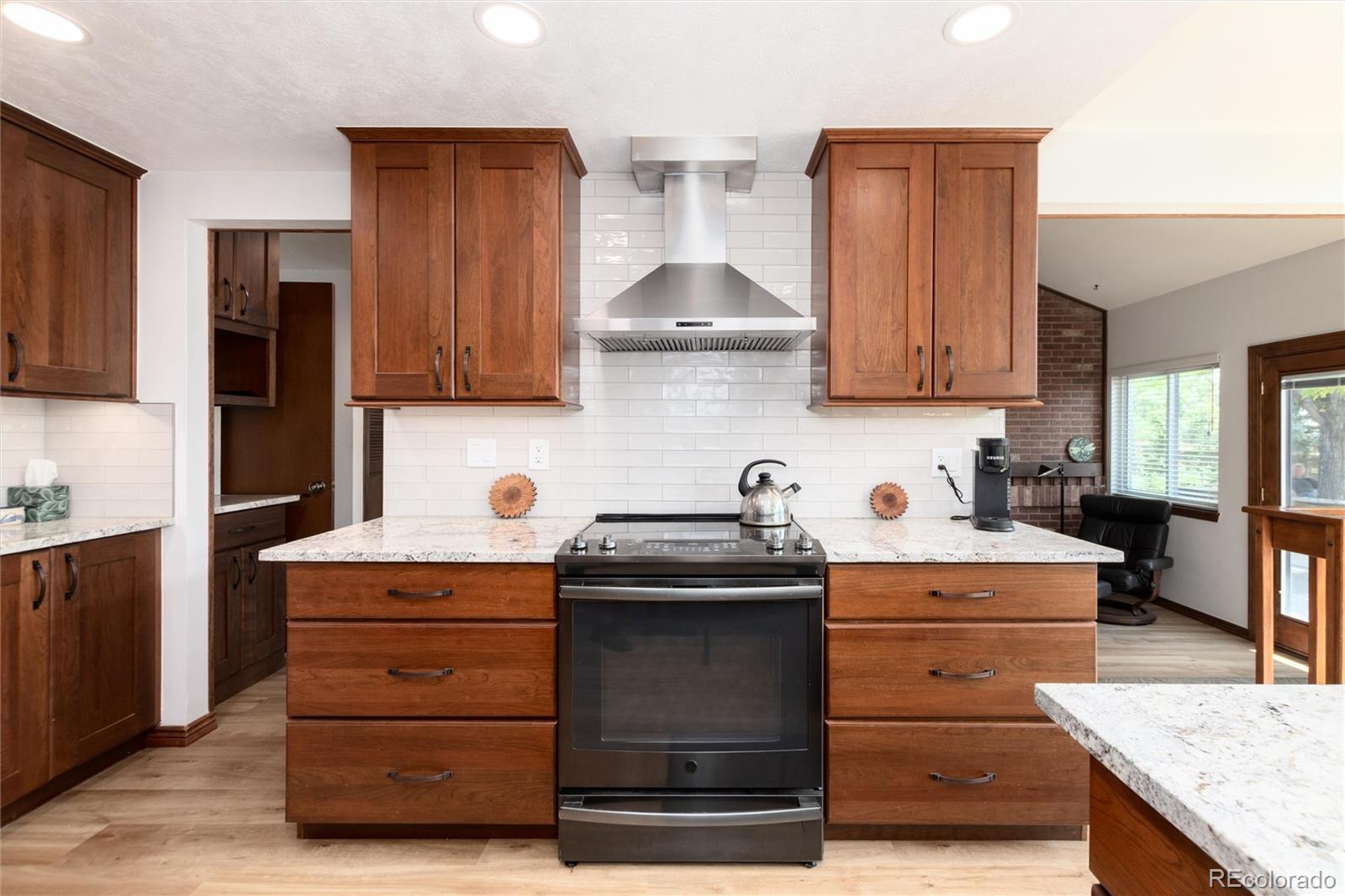 MLS Image #11 for 18396 e berry drive,centennial, Colorado
