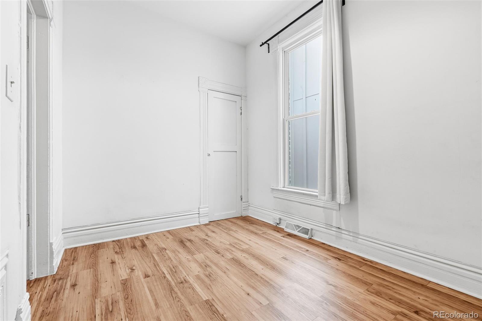 MLS Image #13 for 3251  lawrence street,denver, Colorado