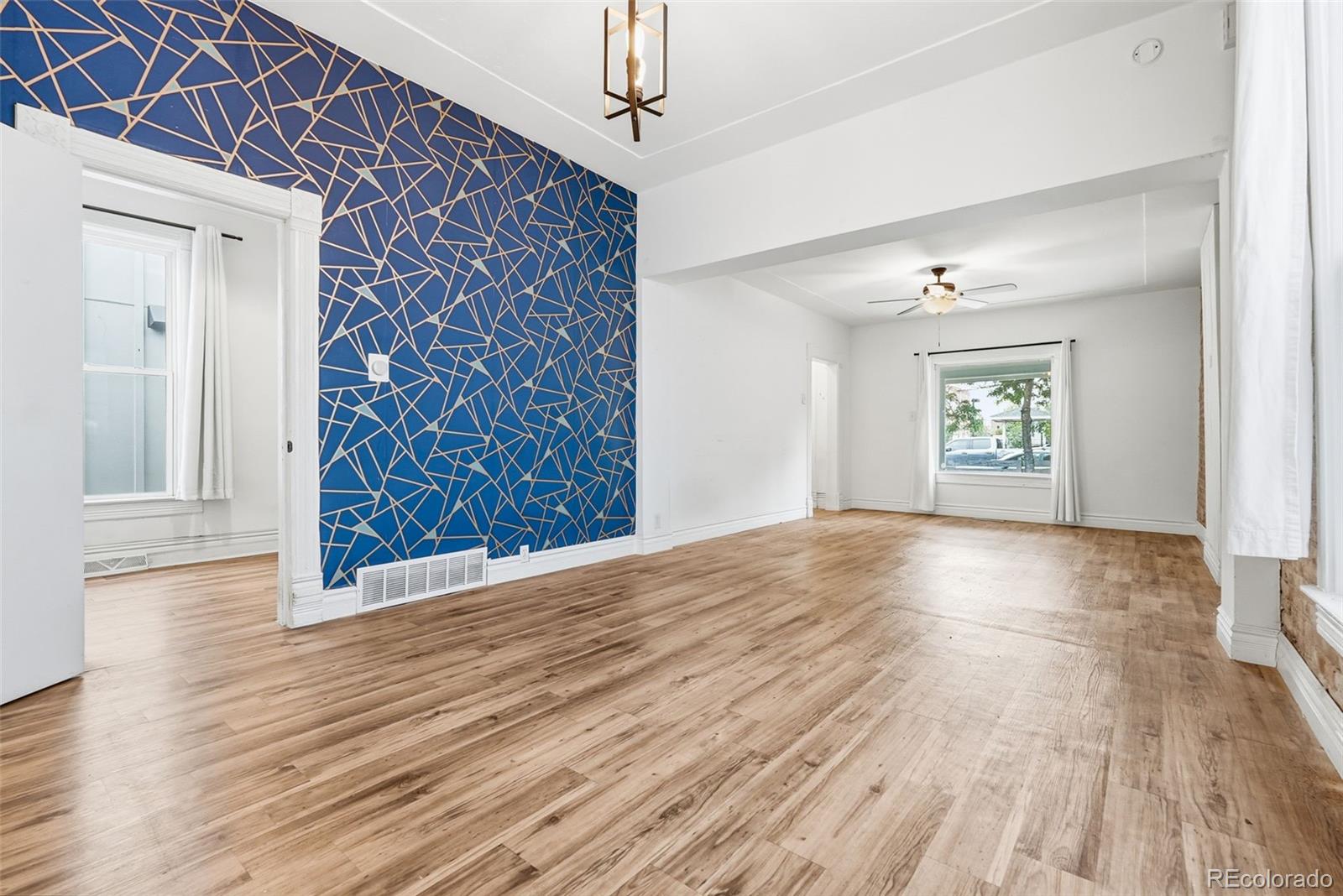 MLS Image #5 for 3251  lawrence street,denver, Colorado