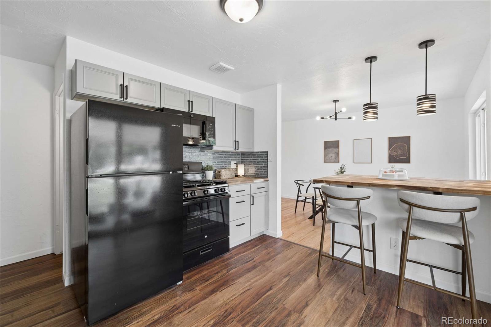 MLS Image #11 for 959 s swadley street,denver, Colorado