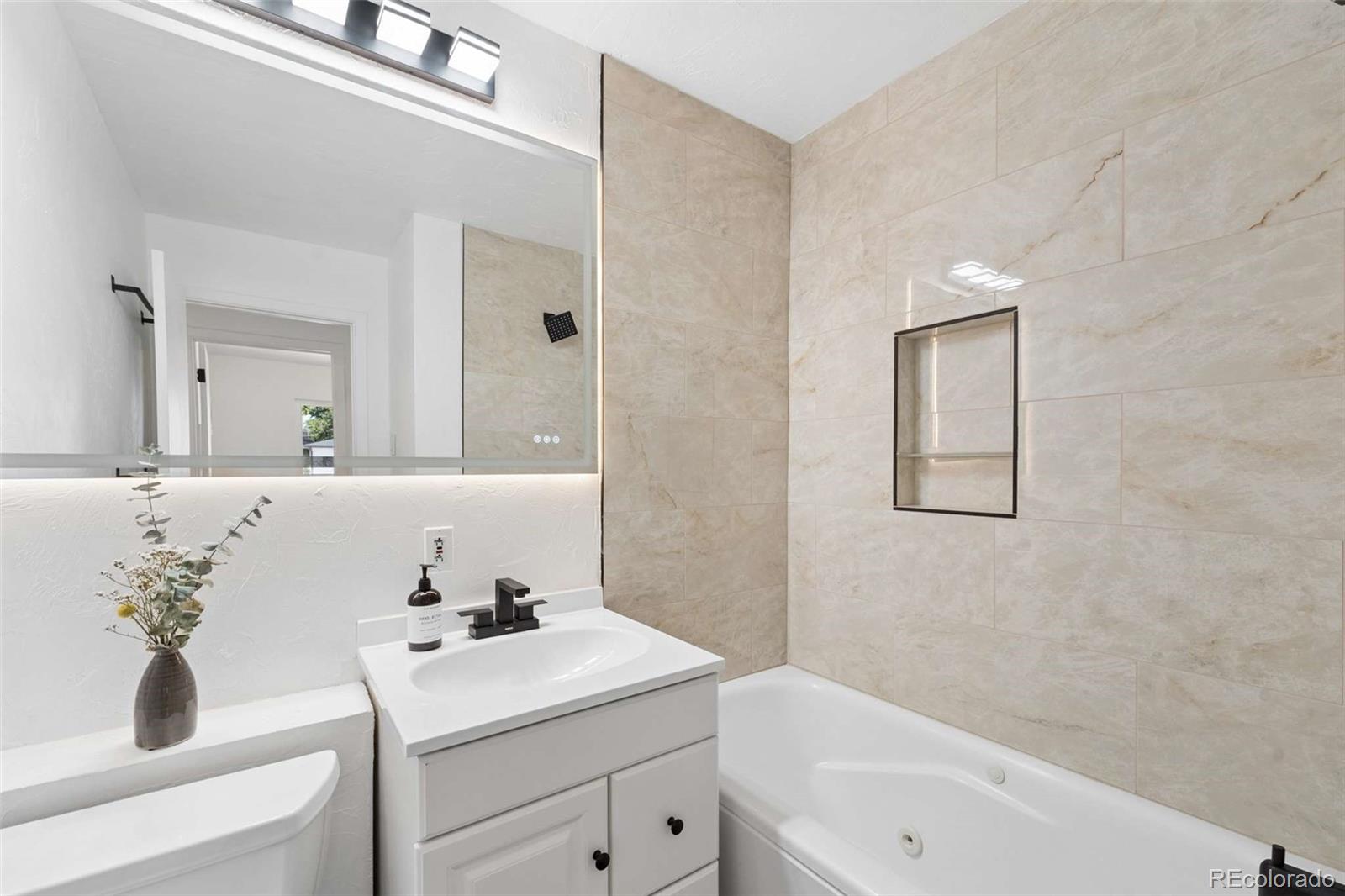 MLS Image #22 for 959 s swadley street,denver, Colorado