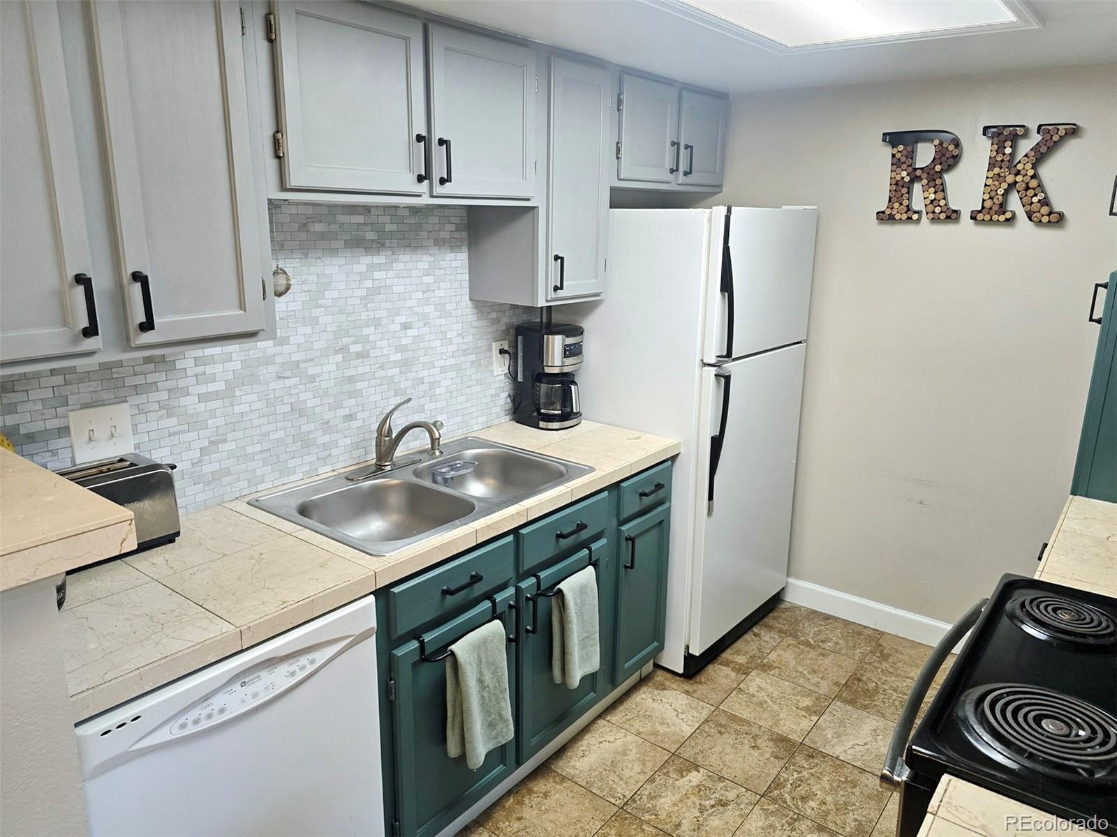 MLS Image #8 for 8600 e alameda avenue,denver, Colorado