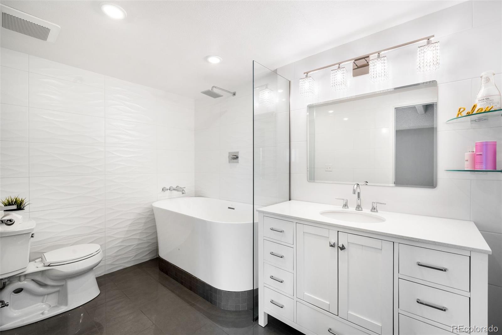 MLS Image #11 for 7877 e mississippi avenue 1108,denver, Colorado